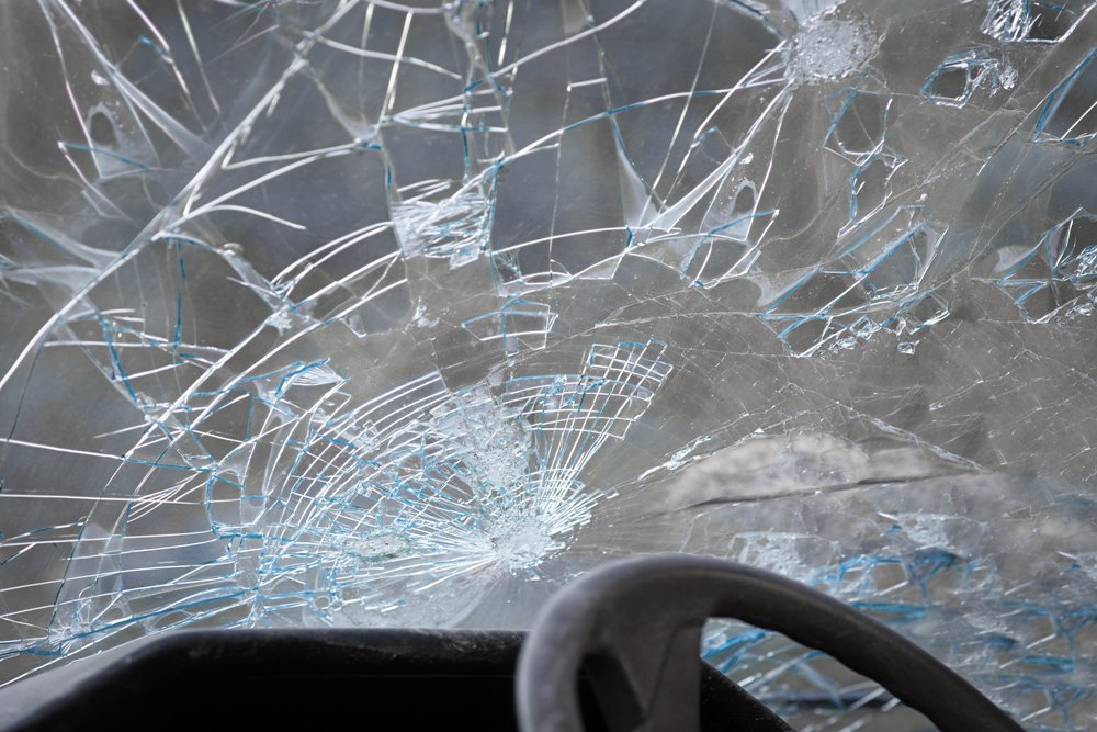 68f94d15c48adc2202412800_Car-and-tractor-collide.jpg