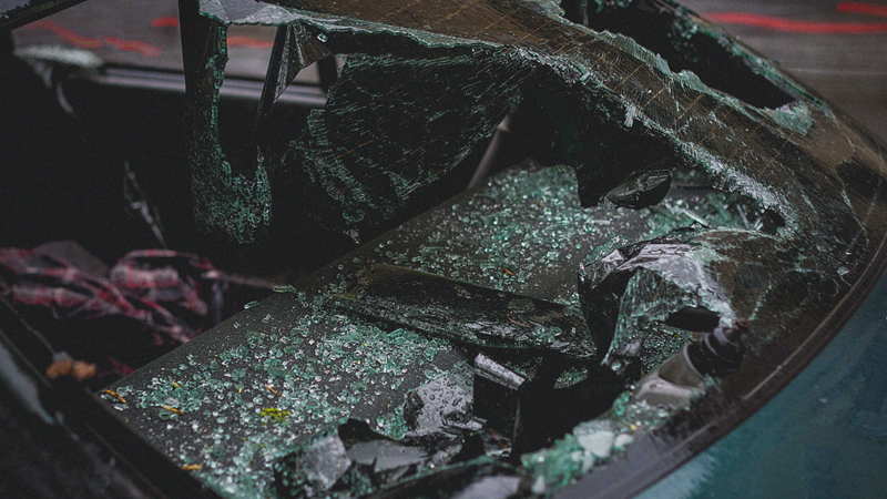 Injury Rollover Crash on Beech St